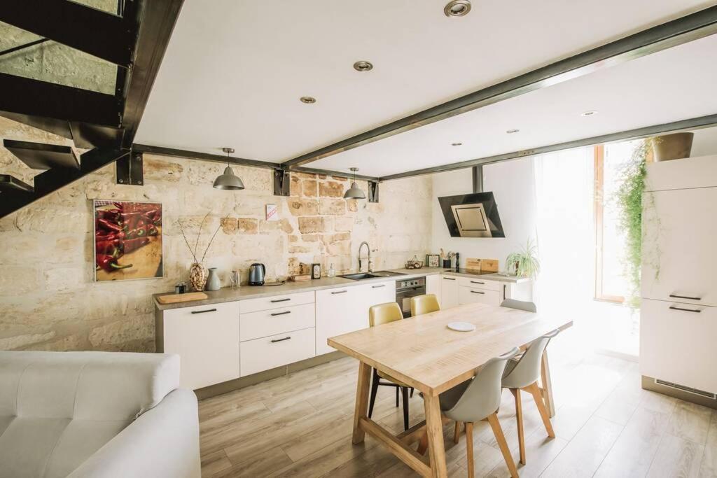 Duplex Climatise Centre Ancien 7Min A Pied Du Palais 6 Couchages Apartment อาวีญง ภายนอก รูปภาพ
