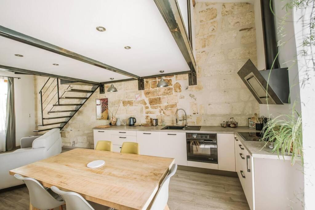 Duplex Climatise Centre Ancien 7Min A Pied Du Palais 6 Couchages Apartment อาวีญง ภายนอก รูปภาพ